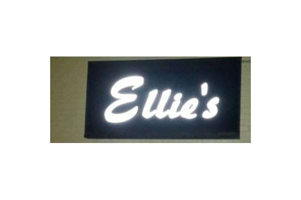 Ellies Gaming Cafe