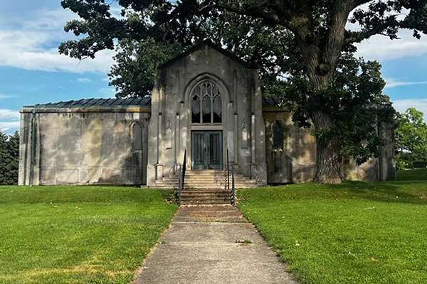 Oakwood Cemetery